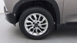 Used 2016 Mahindra KUV100 [2015-2017] K8 6 STR Petrol Manual tyres LEFT FRONT TYRE RIM VIEW