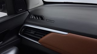 Used 2021 MG Motors Hector Plus Sharp 2.0 Diesel Turbo MT 6-STR Dual Tone Diesel Manual top_features Airbags