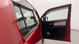 Used 2018 Maruti Suzuki Wagon R 1.0 [2015-2019] VXI AMT Petrol Automatic interior RIGHT FRONT DOOR OPEN VIEW