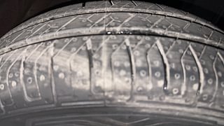 Used 2018 Datsun GO [2014-2019] T Petrol Manual tyres RIGHT FRONT TYRE TREAD VIEW