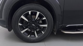 Used 2020 Mahindra XUV500 [2018-2020] W11 Diesel Manual tyres LEFT FRONT TYRE RIM VIEW