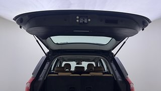 Used 2020 Mahindra XUV500 [2018-2020] W11 Diesel Manual interior DICKY DOOR OPEN VIEW