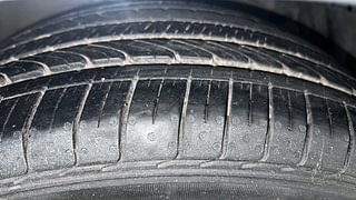 Used 2021 Maruti Suzuki Ciaz Alpha Petrol Petrol Manual tyres RIGHT FRONT TYRE TREAD VIEW