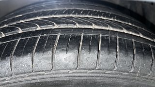 Used 2022 Maruti Suzuki Ciaz Alpha Petrol Petrol Manual tyres RIGHT FRONT TYRE TREAD VIEW