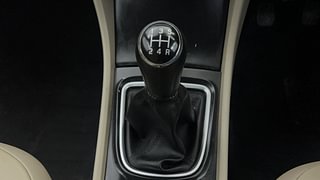 Used 2022 Maruti Suzuki Ciaz Alpha Petrol Petrol Manual interior GEAR  KNOB VIEW