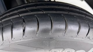 Used 2015 Maruti Suzuki Alto 800 [2012-2016] Lxi Petrol Manual tyres LEFT REAR TYRE TREAD VIEW