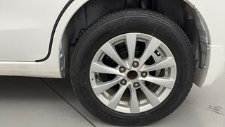 Used 2014 Maruti Suzuki Ertiga [2012-2015] ZXi Petrol Manual tyres LEFT REAR TYRE RIM VIEW