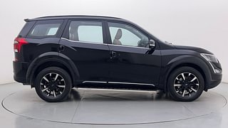 Used 2020 Mahindra XUV500 [2018-2020] W11 Diesel Manual exterior RIGHT SIDE VIEW