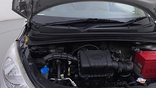 Used 2013 Hyundai i10 [2010-2016] Era Petrol Petrol Manual engine ENGINE RIGHT SIDE HINGE & APRON VIEW