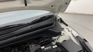 Used 2022 Hyundai New i20 Asta (O) 1.2 IVT Petrol Automatic engine ENGINE LEFT SIDE HINGE & APRON VIEW