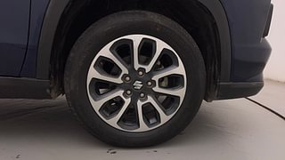 Used 2022 Maruti Suzuki Grand Vitara Alpha Smart Hybrid AT Petrol Automatic tyres RIGHT FRONT TYRE RIM VIEW