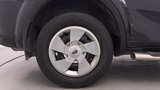 Used 2017 Mahindra XUV500 [2015-2018] W6 Diesel Manual tyres RIGHT REAR TYRE RIM VIEW