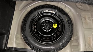 Used 2016 Maruti Suzuki Baleno [2015-2019] Zeta AT Petrol Petrol Automatic tyres SPARE TYRE VIEW