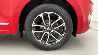 Used 2018 Maruti Suzuki Swift [2017-2021] ZXi Plus Petrol Manual tyres RIGHT FRONT TYRE RIM VIEW