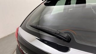 Used 2016 Maruti Suzuki Baleno [2015-2019] Zeta AT Petrol Petrol Automatic top_features Rear wiper