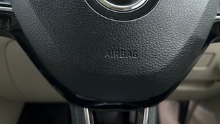 Used 2018 Skoda Superb [2016-2019] L&K TSI AT Petrol Automatic top_features Airbags