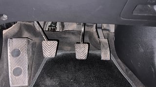 Used 2016 Hyundai Elite i20 [2014-2018] Asta 1.2 Petrol Manual interior PEDALS VIEW