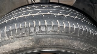 Used 2018 Hyundai Elite i20 [2018-2020] Asta CVT Petrol Automatic tyres RIGHT FRONT TYRE TREAD VIEW