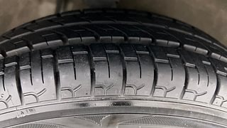 Used 2016 Maruti Suzuki Alto 800 [2016-2019] Lxi Petrol Manual tyres RIGHT FRONT TYRE TREAD VIEW