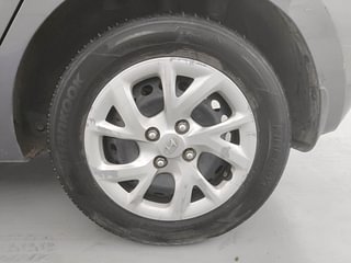 Used 2018 Hyundai Grand i10 [2017-2020] Sportz (O) 1.2 kappa VTVT Petrol Manual tyres LEFT REAR TYRE RIM VIEW