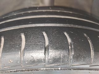 Used 2018 Hyundai Grand i10 [2017-2020] Sportz (O) 1.2 kappa VTVT Petrol Manual tyres RIGHT FRONT TYRE TREAD VIEW