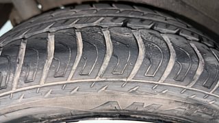 Used 2017 Maruti Suzuki Wagon R 1.0 [2010-2019] VXi Petrol Manual tyres RIGHT REAR TYRE TREAD VIEW