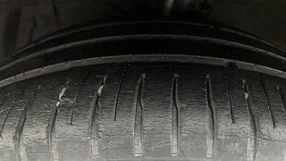 Used 2015 Maruti Suzuki Ciaz [2014-2017] ZXI+ Petrol Manual tyres LEFT FRONT TYRE TREAD VIEW