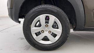 Used 2019 Renault Kwid [2015-2019] 1.0 RXT Opt Petrol Manual tyres RIGHT REAR TYRE RIM VIEW