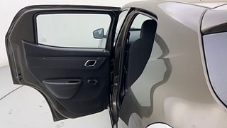 Used 2019 Renault Kwid [2015-2019] 1.0 RXT Opt Petrol Manual interior LEFT REAR DOOR OPEN VIEW