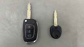 Used 2023 Hyundai New i20 Sportz 1.2 MT Petrol Manual extra CAR KEY VIEW