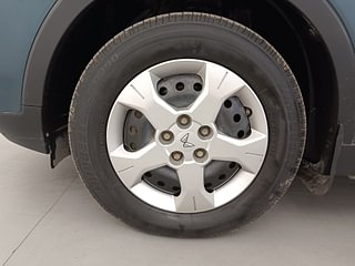 Used 2021 Mahindra XUV 300 W6 AMT Diesel Diesel Automatic tyres LEFT FRONT TYRE RIM VIEW