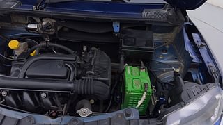 Used 2017 Renault Kwid [2015-2019] 1.0 RXT Opt Petrol Manual engine ENGINE LEFT SIDE VIEW