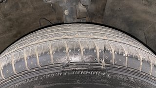 Used 2021 Hyundai Venue [2019-2022] S+ 1.2 Petrol Manual tyres RIGHT FRONT TYRE TREAD VIEW