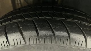 Used 2016 Volkswagen Polo [2015-2019] Highline1.2L (P) Petrol Manual tyres RIGHT FRONT TYRE TREAD VIEW