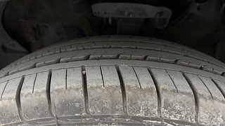 Used 2020 Kia Seltos HTX G Petrol Manual tyres LEFT FRONT TYRE TREAD VIEW