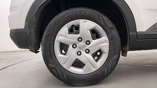 Used 2021 Hyundai Venue [2019-2022] S+ 1.2 Petrol Manual tyres RIGHT REAR TYRE RIM VIEW