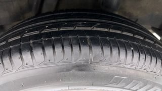 Used 2022 honda Jazz VX CVT Petrol Automatic tyres LEFT REAR TYRE TREAD VIEW