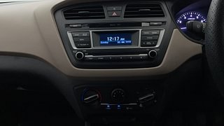 Used 2018 Hyundai Elite i20 [2014-2018] Sportz 1.2 Petrol Manual interior MUSIC SYSTEM & AC CONTROL VIEW