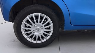 Used 2015 Maruti Suzuki Celerio VXI AMT Petrol Automatic tyres RIGHT REAR TYRE RIM VIEW