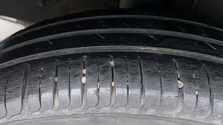 Used 2020 Renault Triber RXZ Petrol Manual tyres RIGHT REAR TYRE TREAD VIEW