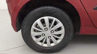 Used 2013 Hyundai i10 [2010-2016] Magna 1.2 Petrol Petrol Manual tyres RIGHT REAR TYRE RIM VIEW