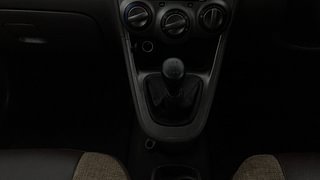 Used 2013 Hyundai i10 [2010-2016] Magna 1.2 Petrol Petrol Manual interior GEAR  KNOB VIEW