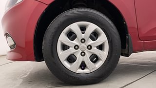 Used 2018 Hyundai Elite i20 [2014-2018] Sportz 1.2 Petrol Manual tyres LEFT FRONT TYRE RIM VIEW