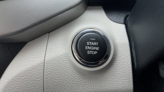Used 2021 Mahindra XUV 300 W8 AMT (O) Diesel Diesel Automatic top_features Keyless start