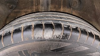 Used 2018 Hyundai Elite i20 [2014-2018] Sportz 1.2 Petrol Manual tyres RIGHT REAR TYRE TREAD VIEW