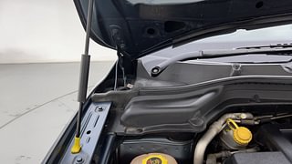 Used 2021 Mahindra XUV 300 W8 AMT (O) Diesel Diesel Automatic engine ENGINE RIGHT SIDE HINGE & APRON VIEW