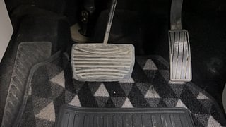 Used 2021 Mahindra XUV 300 W8 AMT (O) Diesel Diesel Automatic interior PEDALS VIEW