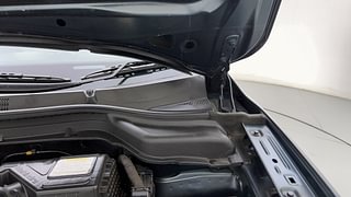 Used 2021 Mahindra XUV 300 W8 AMT (O) Diesel Diesel Automatic engine ENGINE LEFT SIDE HINGE & APRON VIEW