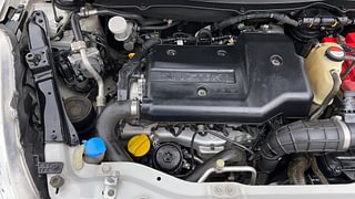 Used 2014 Maruti Suzuki Swift [2011-2017] ZDi Diesel Manual engine ENGINE RIGHT SIDE VIEW