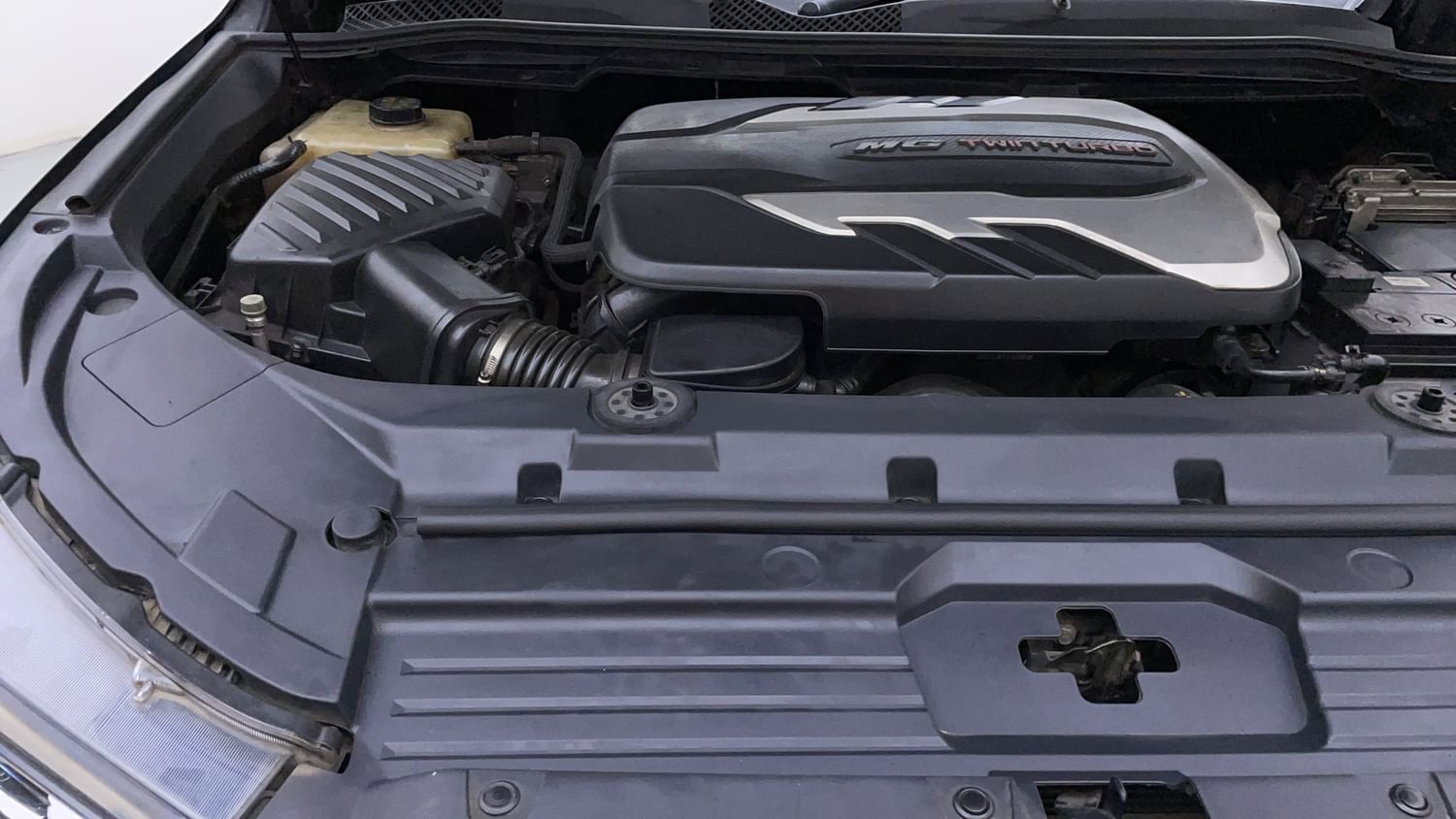 New MG Motors Gloster engine ENGINE RIGHT SIDE VIEW